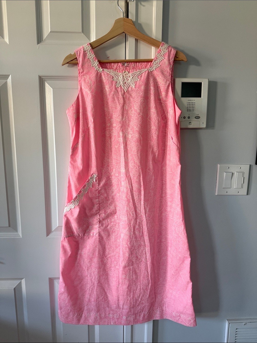 Lilly Pulitzer Pink Embroidered Sleeveless Shift Dress